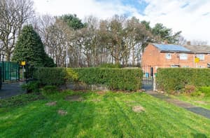 thumbnail: Front of property
