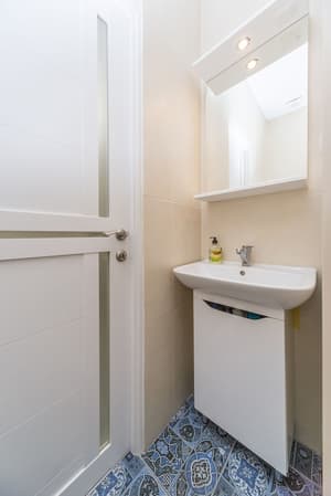 thumbnail: Bathroom