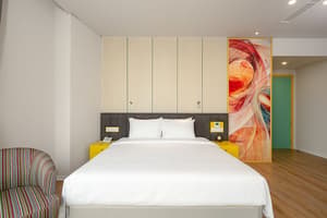 thumbnail: Room