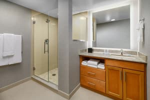 thumbnail: Outdoor pool