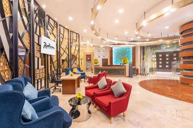 On-Site,Outdoor/Exterior,Lobby,Featured View