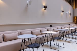 thumbnail: Lounge