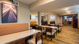 thumbnail: Breakfast area