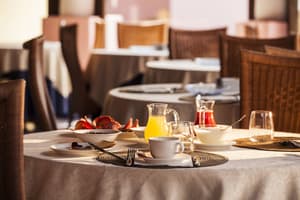 thumbnail: Breakfast area