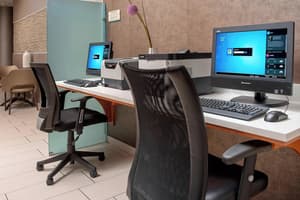 thumbnail: Business center