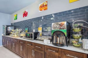 thumbnail: Breakfast area