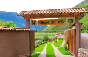 thumbnail: Property entrance