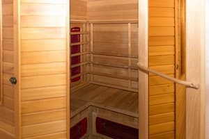 thumbnail: Bathroom amenities