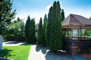 thumbnail: Property grounds