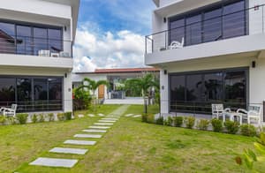 thumbnail: Balcony view
