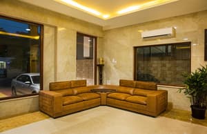 thumbnail: Interior