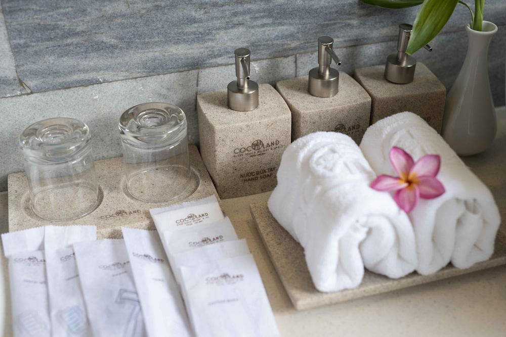 Bathroom amenities