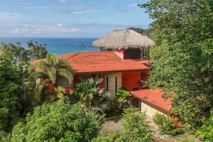 thumbnail: Front of property