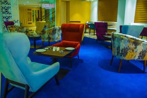 thumbnail: Restaurant
