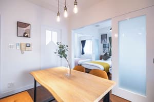 thumbnail: In-room dining