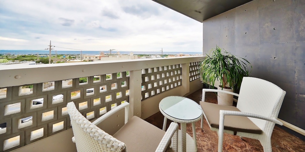 Beach/ocean view