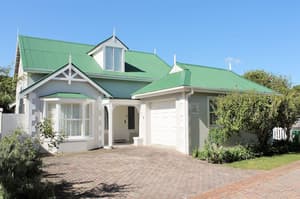 thumbnail: Exterior