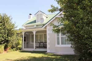 thumbnail: Exterior