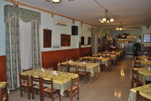 thumbnail: Restaurant