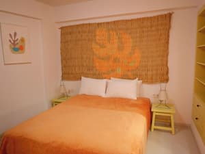 thumbnail: Room amenity