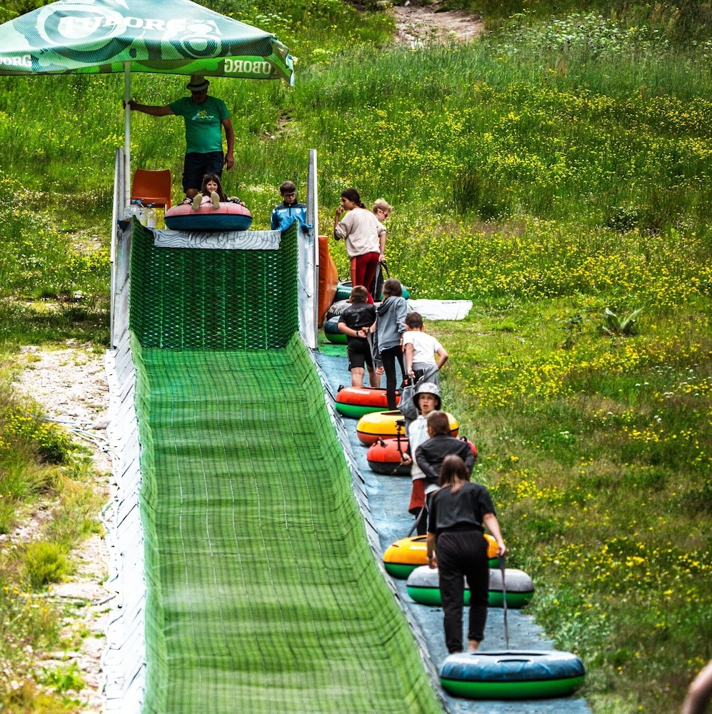 Snow tubing