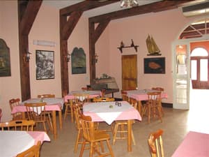 thumbnail: Restaurant