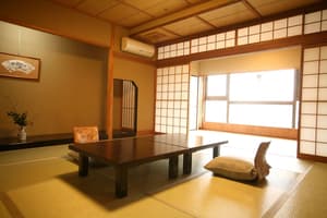 thumbnail: In-room dining