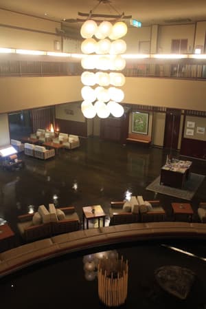 thumbnail: Lobby lounge
