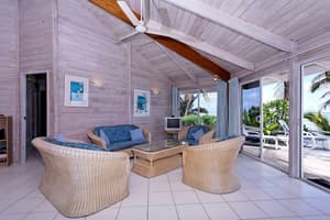 thumbnail: Living area