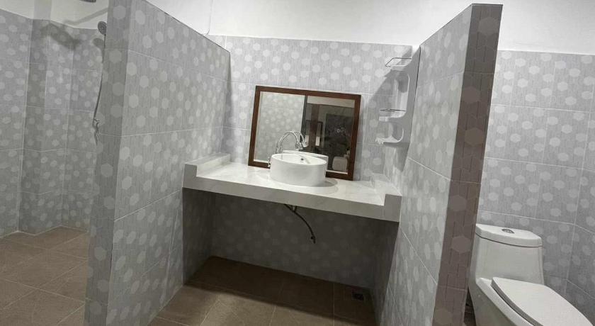 586131537.jpg