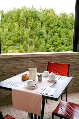 thumbnail: Breakfast area