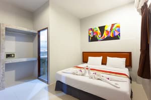 thumbnail: Room