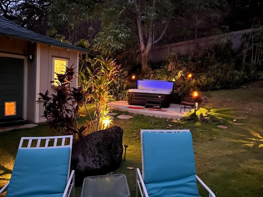 Private spa tub