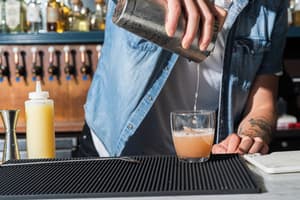 thumbnail: Bar (on property)
