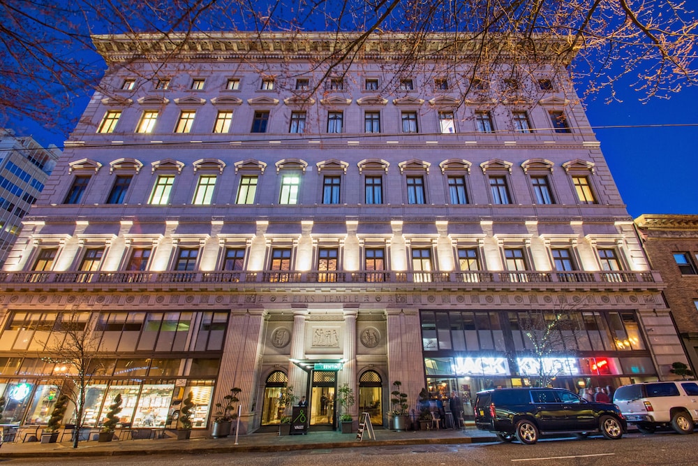 Front of property - evening/night