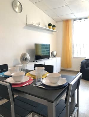 thumbnail: In-room dining