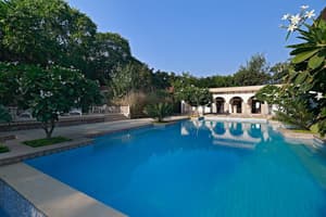 thumbnail: Outdoor pool