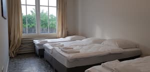 thumbnail: In-room dining
