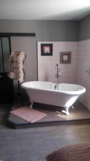 thumbnail: Bathroom