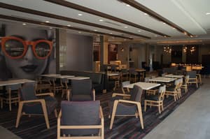 thumbnail: Breakfast area