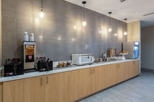 thumbnail: Breakfast area