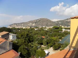 thumbnail: General view