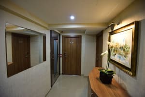 thumbnail: Interior