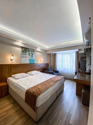 thumbnail: Room