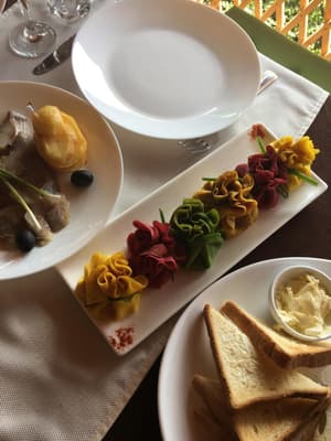 thumbnail: Restaurant