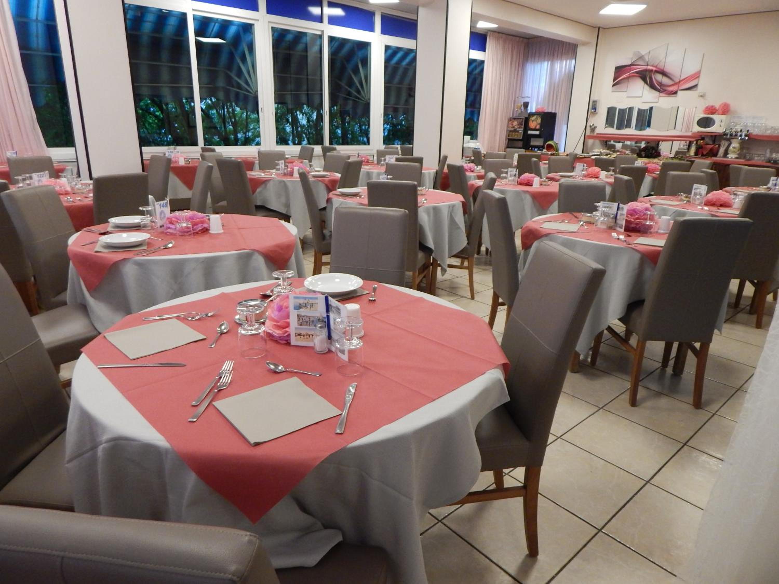 Restaurant-cafeteria