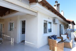 thumbnail: Exterior