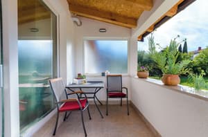 thumbnail: Terrace/patio
