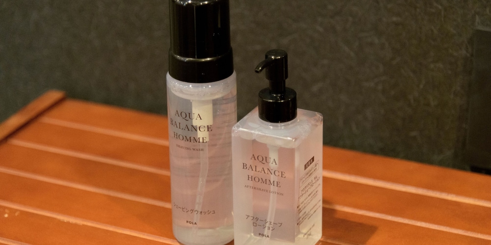 Bathroom amenities
