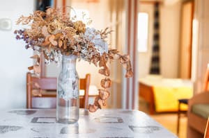 thumbnail: In-room dining